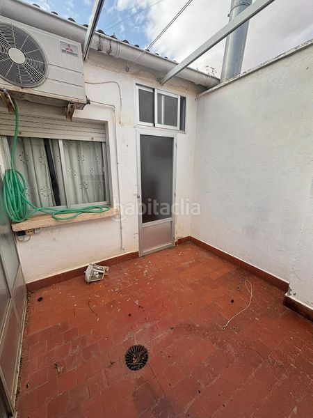 Foto d0171bc7-8678-4e33-ba50-19f957592e65. Lloguer casa amb calefacció aparcament a Valdepeñas
