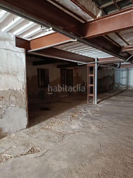 Foto 6cb29a51-77bc-4c38-878d-044821b2bf43. Casa amb aparcament a Valdepeñas