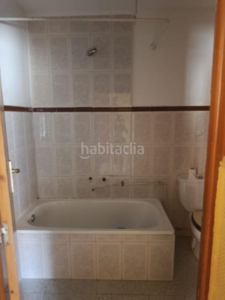 Foto e2364374-63fa-41f3-8de8-3086d7c45d38. Casa amb aparcament a Valdepeñas