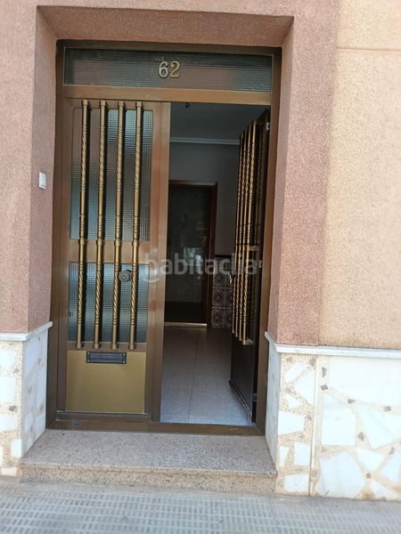 Foto f5bcfe6e-a837-4ffa-b1a1-9cdd1add123f. Casa amb aparcament a Valdepeñas