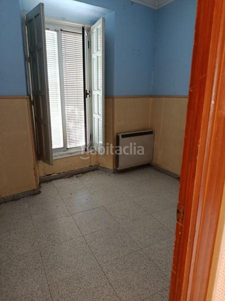 Foto f811e867-363a-41ea-adae-998cbc5cebdd. Casa amb aparcament a Valdepeñas