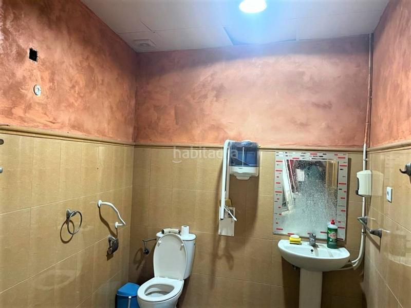 Foto e1d41cd8-28d4-4709-9e9b-bc8d6c5e548c. Locale commerciale in Zona Avenida al Vedat Torrent