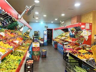 Geschäftsraum  San valeriano. Local frutería