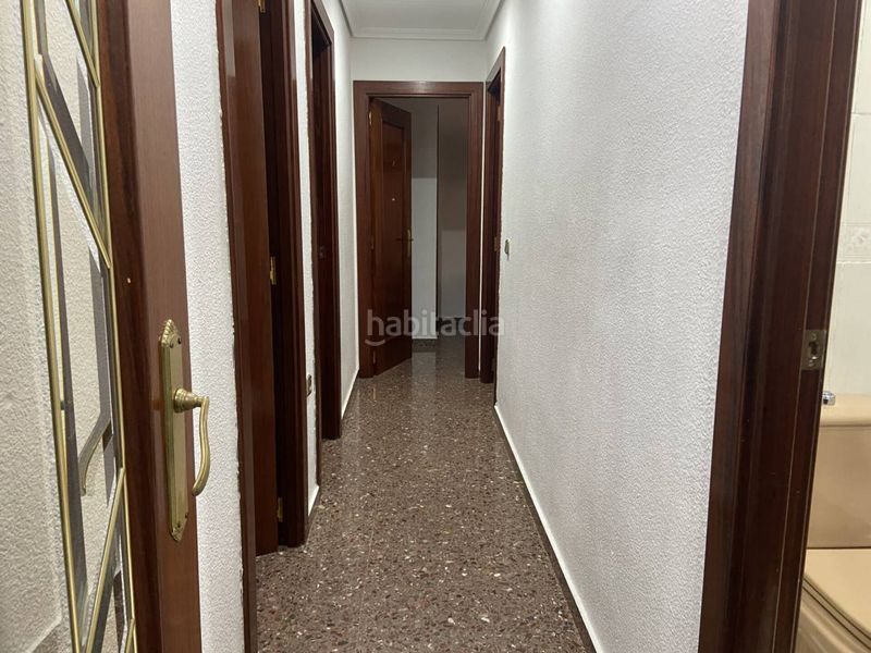 Foto c8afd179-7020-45a8-a60a-10710d37067f. Pis amb aparcament a Zona Avenida al Vedat Torrent