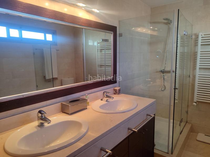 Foto 49e6a7a9-77b6-4c5b-bb76-4baa55718916. Casa bifamiliare con riscaldamento parcheggio in Oromana Alcalá de Guadaira