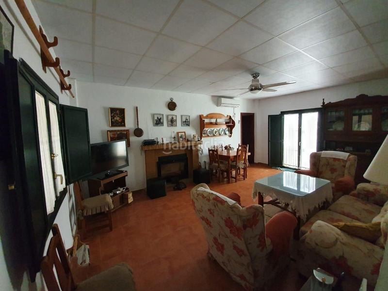 Foto b30dfaba-bd26-4f05-b6cf-3377b51717a2. Chalet avec chauffage parking piscine dans Centro Utrera