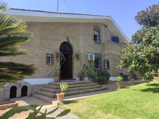Xalet a Santa Eufemia. Exclusiva vivienda en villares altos  tomares