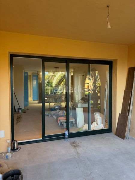 Foto 54b0017c-c13b-41bf-be91-f1f2dab654f8. Apartament amb aparcament piscina a Nueva Atalaya Estepona