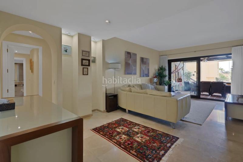 Foto 0dee51b6-4759-4a5e-88bb-933ddd40e173. Piano terra con parcheggio piscina in La Duquesa Manilva