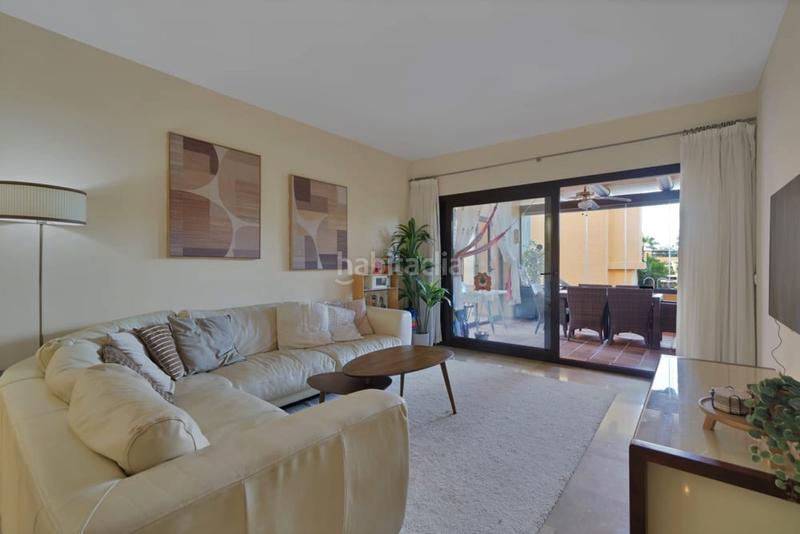 Foto 66807571-4dfe-4ddc-beb4-f8c7c4d4bd58. Piano terra con parcheggio piscina in La Duquesa Manilva