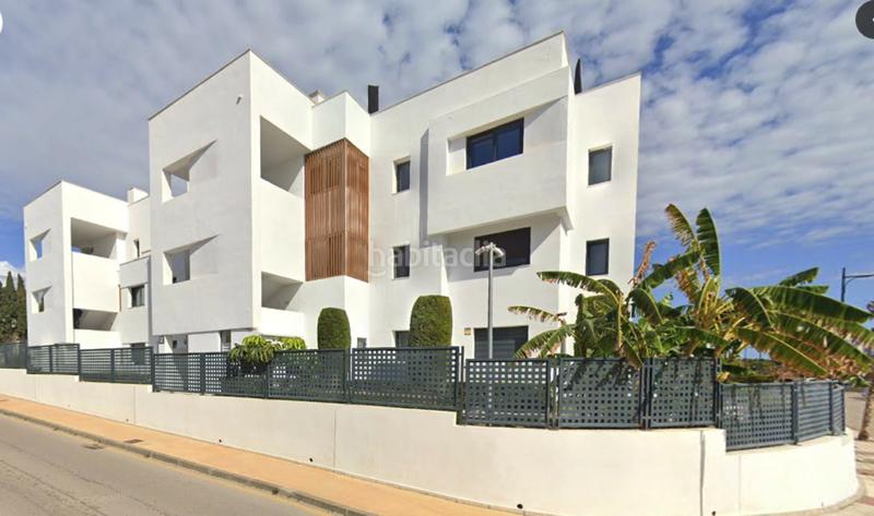 Foto 4504cb56-21d4-44e9-8feb-9fab6b93e8d7. Rez-de-chaussée avec parking piscine dans Bel - Air Estepona