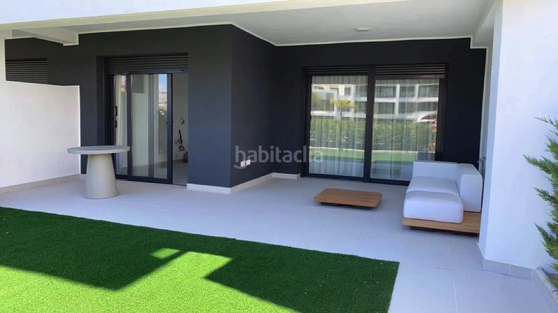 Foto 688d1dec-dae1-4d46-91ad-b0703f26f032. Rez-de-chaussée avec parking piscine dans Bel - Air Estepona