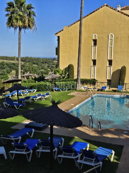 Foto 11397fc2-bf3f-44f7-8086-165b510fe94b. Appartement mit parking pool in Bel - Air Estepona