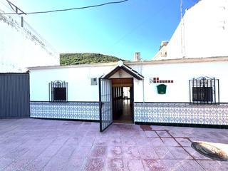 Maison jumelée à San Enrique-Guadiaro-Pueblo Nuevo. Encantadora casa de una planta en secadero, manilva