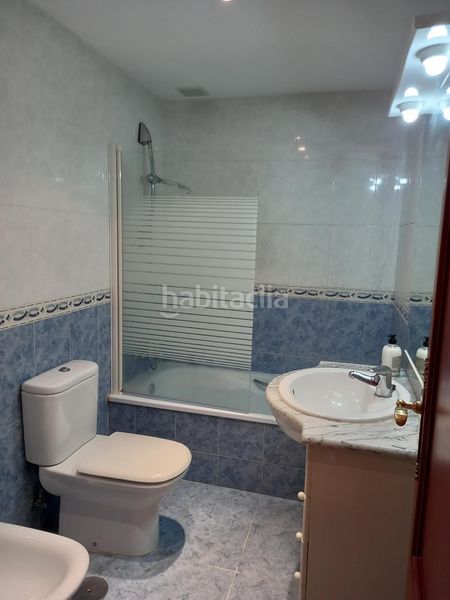 Foto 7a37a2c4-80ac-49be-b0e6-e1fcd33918c6. Casa adosada  a tan solo 50 metros de la playa en Estepona