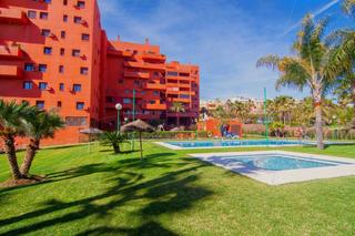 Appartement à Puerto de Estepona. Impresionante apartamento recién reformado en la exclusiva urban