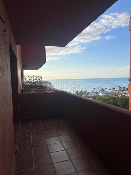 Foto 1e48a270-4e65-4c97-857b-e1f303c4b60a. Apartament amb aparcament piscina a puerto de Estepona Estepona