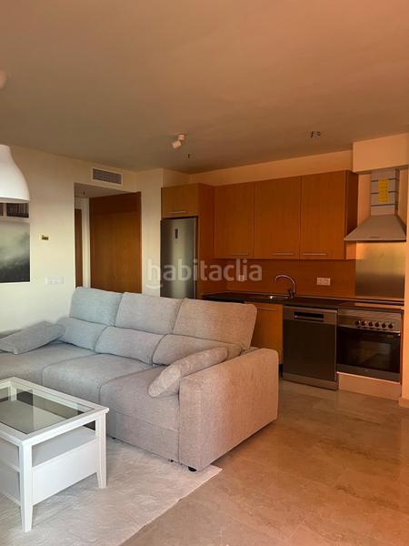 Foto b482de77-cf84-49b2-9127-025cb8fbfc89. Apartament amb aparcament piscina a puerto de Estepona Estepona