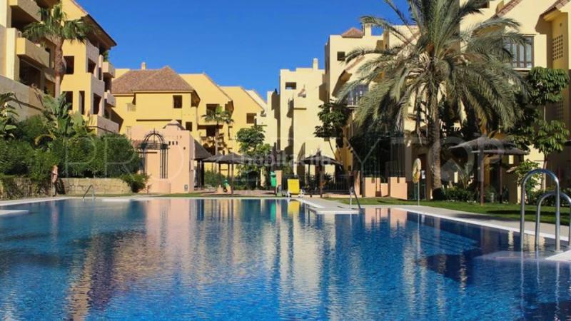 Foto b0c3b443-f5d1-4256-934e-151c8d28c35f. Attico con parcheggio piscina in La Duquesa Manilva