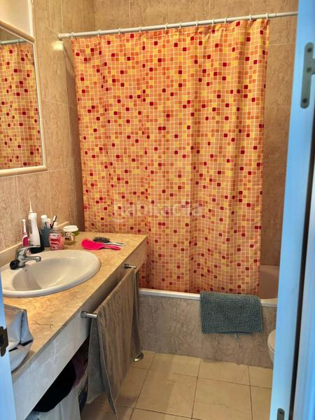 Foto 4a118b0d-0cf8-4273-9f1b-10519c7bccf9. Maison jumelée avec parking piscine dans Manilva pueblo Manilva