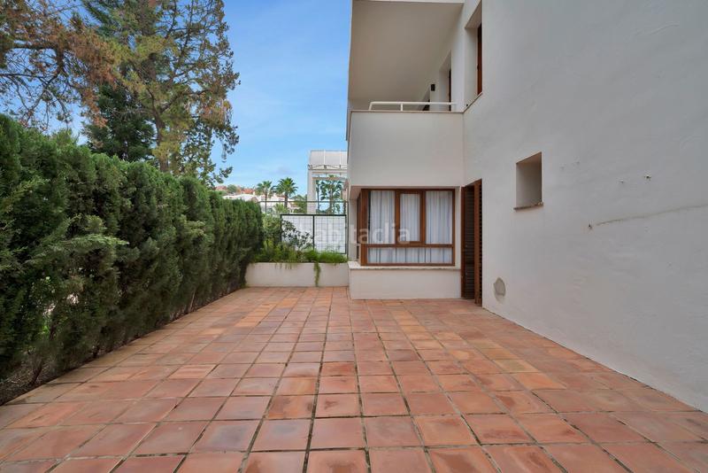 Foto 1ef06b8a-1a32-40bd-8a13-c7323427f88b. Appartement avec parking piscine dans Los Naranjos Marbella