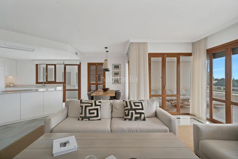 Foto ccf5704e-59cb-4710-b76a-0d6ca5e31b63. Appartement avec parking piscine dans Los Naranjos Marbella