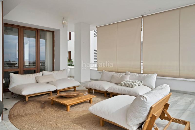 Foto d7020f4e-4470-44e8-9e89-94e0c6077703. Appartement avec parking piscine dans Los Naranjos Marbella