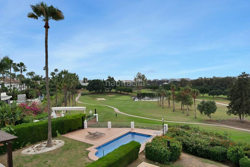 Foto f31a8326-08ab-4302-8f0f-19a1c4ab38a1. Appartement avec parking piscine dans Los Naranjos Marbella