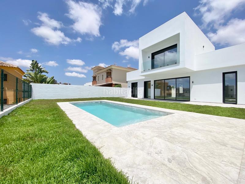 Foto f97f2a62-d410-4bf5-8a77-c98346a72e39. Casa amb piscina a Mijas pueblo Mijas