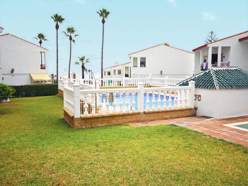 Foto f45926e5-4e98-49cf-a327-00a5a7733549. Towny house with parking pool in Alcorrín Manilva