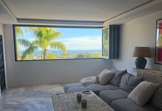 Piccolo appartamento in La Quinta. Impresionante apartamento totalmente renovado en urbanización la