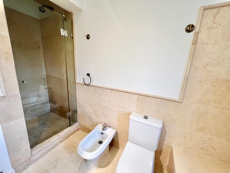 Foto 0dadfae9-91df-464a-b91d-31b0f181fea9. Lloguer àtic amb aparcament piscina a los arqueros - puerto del almendro Benahavís