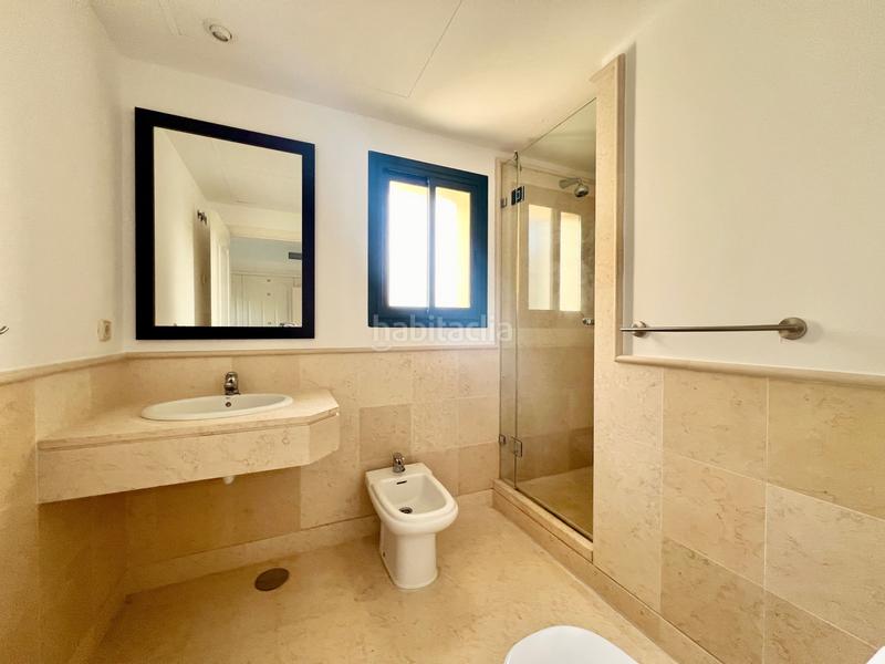 Foto 285fa190-e431-47f2-a2d7-9555e8877119. Lloguer àtic amb aparcament piscina a los arqueros - puerto del almendro Benahavís