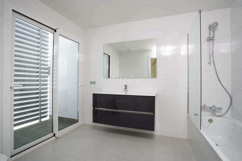 Foto 6313abd7-1e3a-4d9f-a000-52c9b00d90f1. Apartamento exclusivo apartamento con piscina infinita de cloración salina, gimnasio y lobby gastronómico en jardines de guadaiza en Marbella