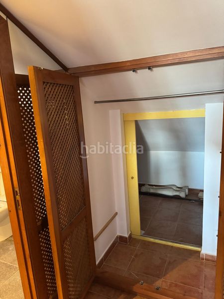 Foto 43a63ac5-cfa7-4605-aaaf-b37ff6b9c28f. Casa aparellada amb aparcament piscina a Casco Antiguo Marbella