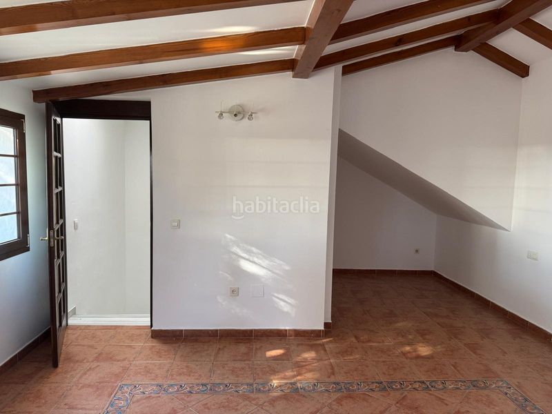 Foto 69568663-168a-4392-943d-e65de93ea4c8. Casa aparellada amb aparcament piscina a Casco Antiguo Marbella