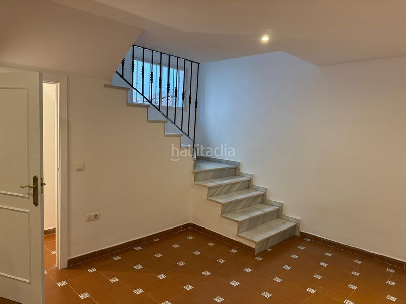 Foto d3c4ab4d-6930-45c4-9199-e72b46af4db5. Casa aparellada amb aparcament piscina a Casco Antiguo Marbella