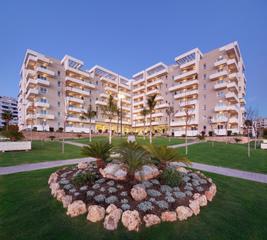 Appartement in Nueva Andalucía centro. Espectacular apartamento en venta en albatros vii.