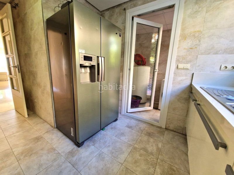 Foto 55f291a8-d9e6-4ba2-90a7-d9eeac978b3a. Apartament amb aparcament piscina a Los Naranjos Marbella