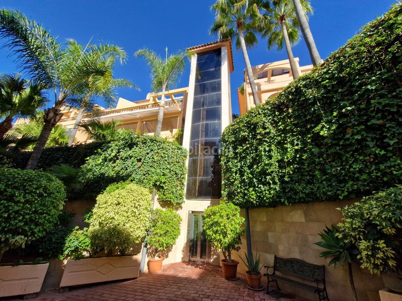 Foto d9135ceb-7bed-40f2-ae2d-58bd891bb863. Apartament amb aparcament piscina a Los Naranjos Marbella