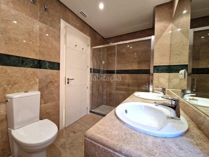 Foto fd48e436-d631-4cec-9d06-df070a9d6486. Apartament amb aparcament piscina a Los Naranjos Marbella