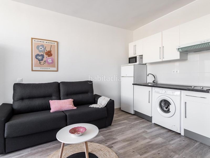 Foto 732d9ffb-d663-4ae5-92cb-8841372f859f. Apartament amb piscina a Puerto Deportivo Fuengirola