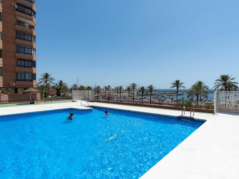 Foto 8cf1498d-afe6-4a86-b12d-d234a2224a3f. Apartament amb piscina a Puerto Deportivo Fuengirola