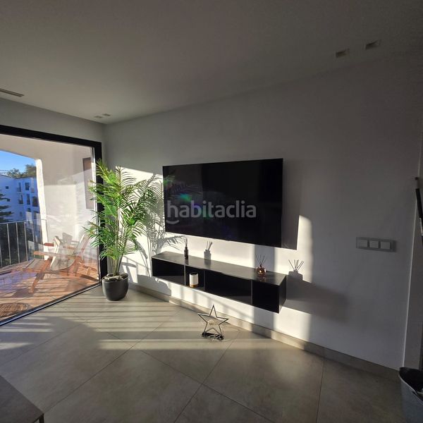 Foto 7233b258-dde9-4f36-a05c-9d1142bd51c7. Apartament amb aparcament piscina a Puerto Banús Marbella