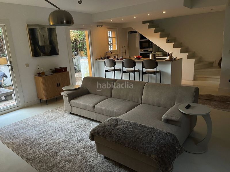 Foto 44fa4ac5-2d2a-4ae9-b92d-5819c35b197b. Casa adosada  totalmente amueblada y reformada en Marbella