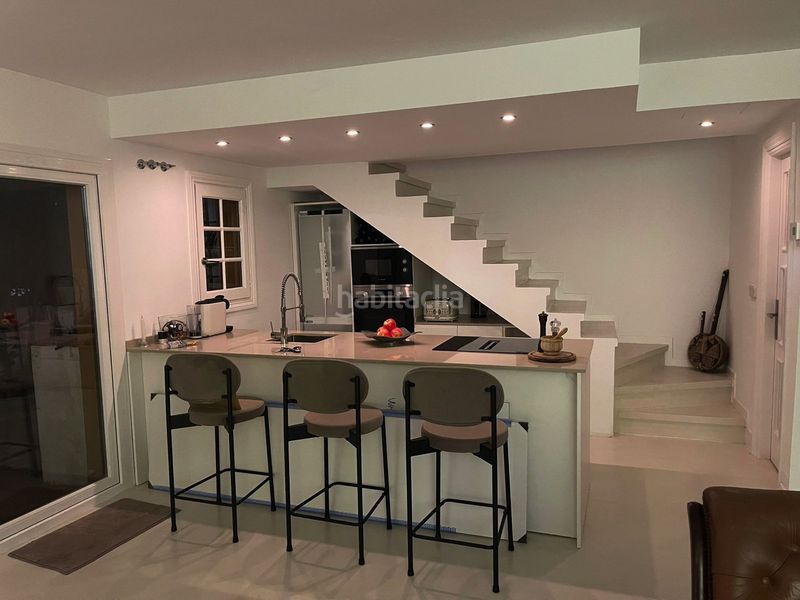 Foto 7cd8a17e-b9af-4176-9ccf-741522813365. Casa adosada  totalmente amueblada y reformada en Marbella