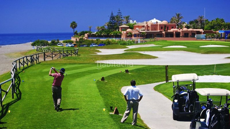 Foto d160f855-e1f7-4d24-af46-0a0b95edf932. Casa adosada  totalmente amueblada y reformada en Marbella