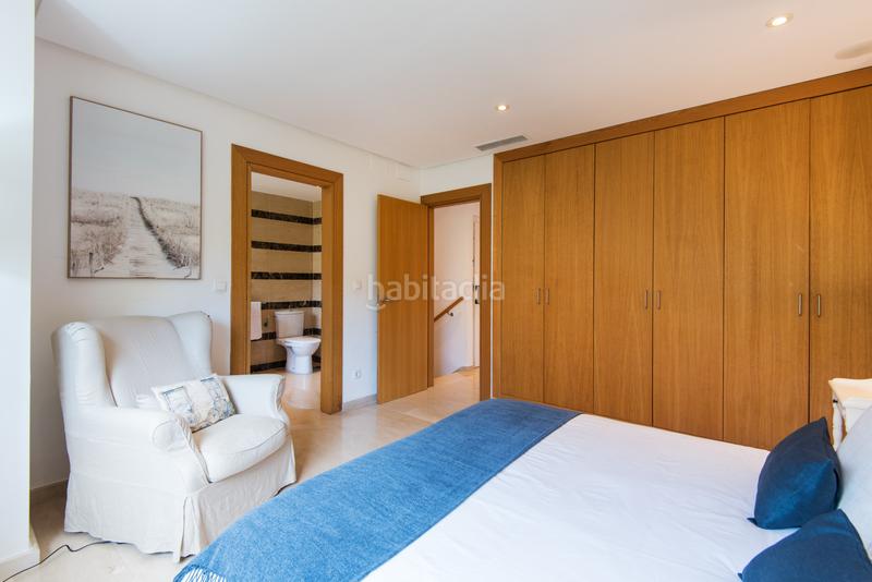 Foto 88cc610d-43b6-4f2a-b5d2-b7208aa06db0. Alquiler casa adosada estupenda casa para alquiler en nagueles, en Marbella