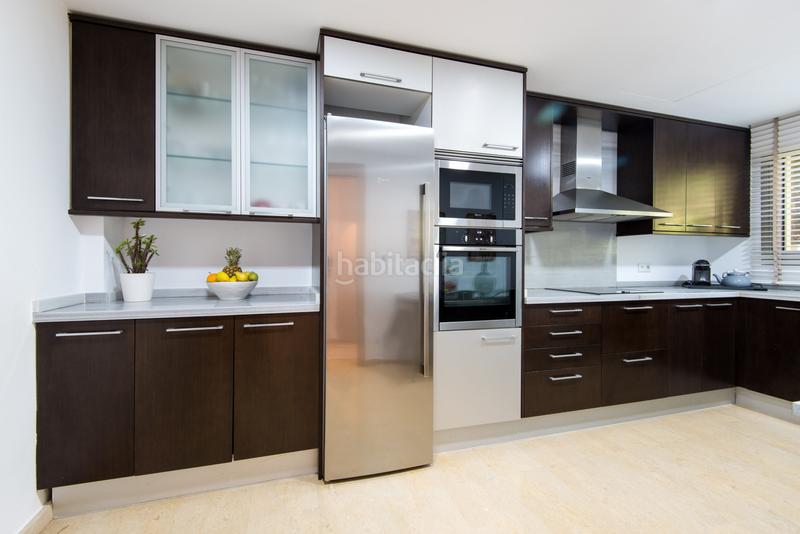 Foto cd77f197-dc75-47ba-9f2b-930185719818. Rent semi detached house with parking pool in Nagüeles Alto Marbella