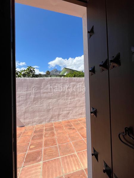 Foto 0a5fec2e-7914-4885-a8cc-8b1bd8162fe4. Casa amb aparcament piscina a Nagüeles Alto Marbella